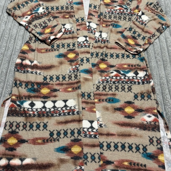 Patterned Tan Cardigan Sweater - Picture 3 of 4